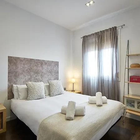 Arquimedes Apartment